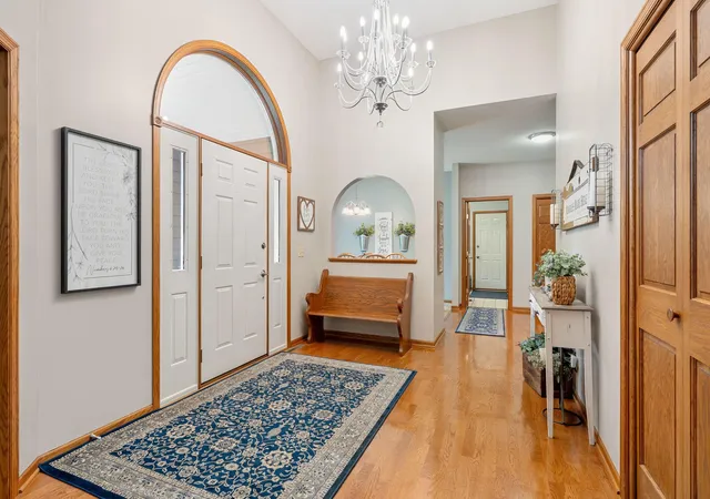 Photo 2 of Single family home for sale at 1565 Dell Pl, Owatonna, MN 55060 | MLS# 7150035 | Listing updated on 2026-10-01