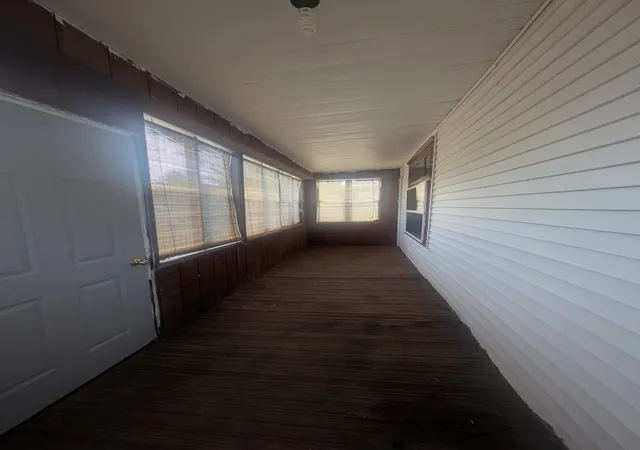 Photo 4 of Single family home for sale at 588 York Ave, Saint Paul, MN 55130 | MLS# 7150052 | Listing updated on 2026-10-07