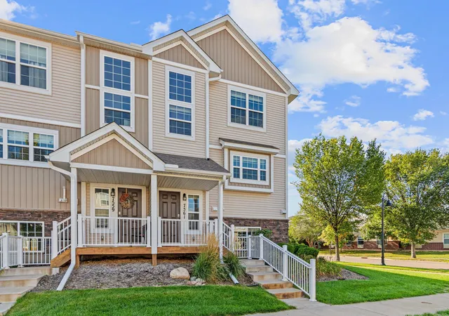 Photo 2 of Single family home for sale at 7561 Woods Edge Blvd, Circle Pines, MN 55014 | MLS# 7150055 | Listing updated on 2026-10-08