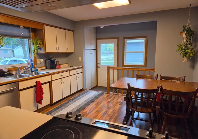 Photo 2 of Single family home for sale at 1445 18th Street S, Fargo, ND 58103 | MLS# 7150056 | Listing updated on 2026-09-30