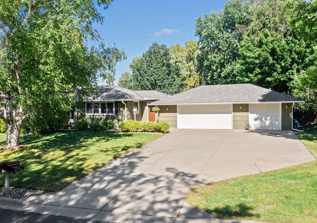 Photo 3 of Single family home for sale at 2508 W 140th Street, Burnsville, MN 55337 | MLS# 7150060 | Listing updated on 2026-10-01