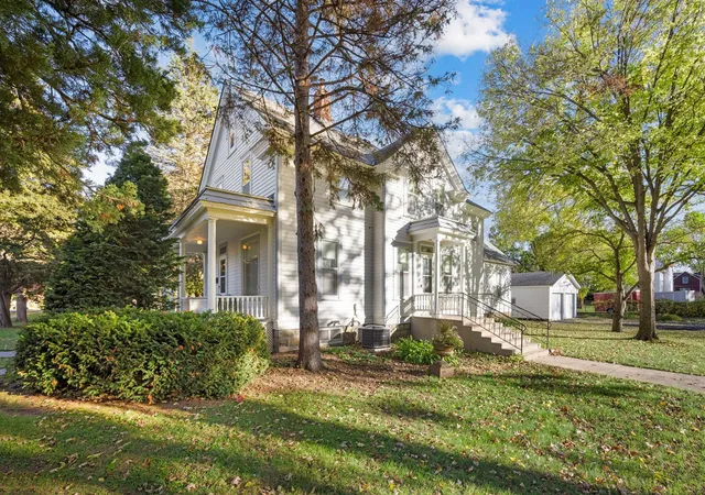 Photo 1 of Single family home for sale at 221 8th Street W, Hastings, MN 55033 | MLS# 7150070 | Listing updated on 2026-10-22