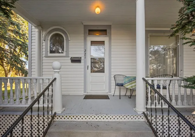 Photo 2 of Single family home for sale at 221 8th Street W, Hastings, MN 55033 | MLS# 7150070 | Listing updated on 2026-10-22