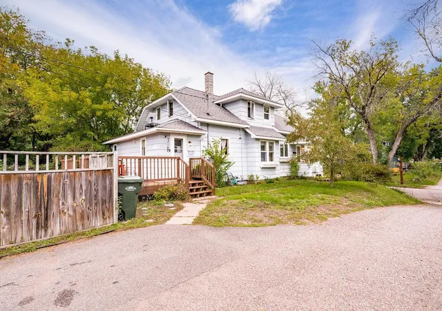 Listing Photo 4 - Condo for sale in building located at 421 10th St, Cloquet, MN 55720