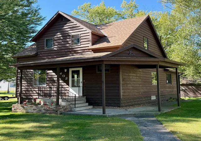Photo 1 of Single family home for sale at 402 3rd Street S, Atwater, MN 56209 | MLS# 7150089 | Listing updated on 2026-09-30