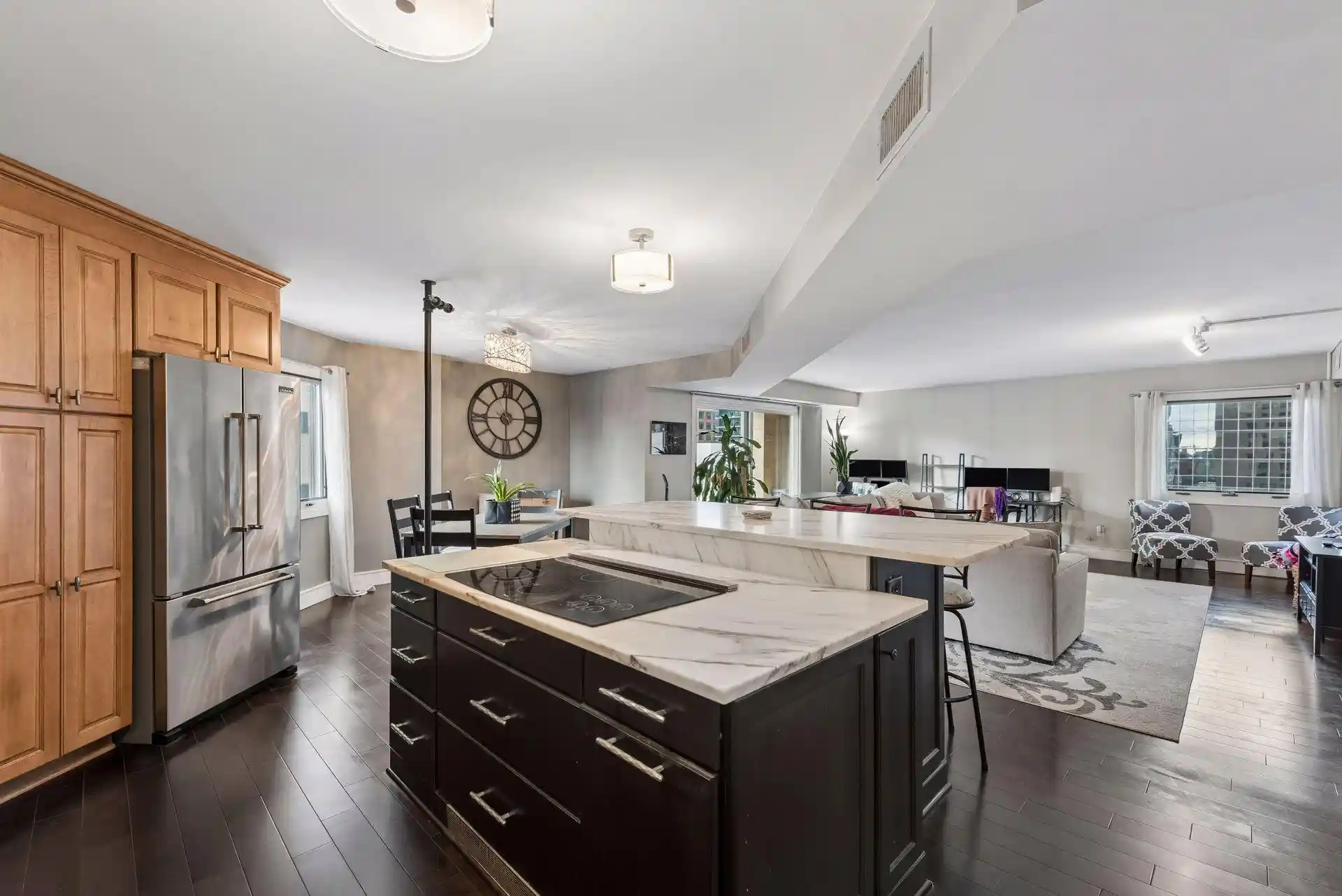 Listing Photo 2 - Condo for sale in 121 Washington Ave S located at 121 Washington Ave S, Minneapolis, MN 55401 - Unit #701