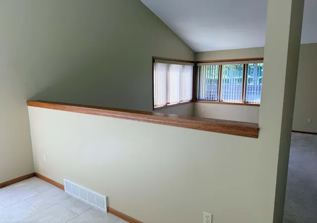 Photo 2 of Single family home for sale at 1512 S Franklin St, New Ulm, MN 56073 | MLS# 7150099 | Listing updated on 2026-09-26