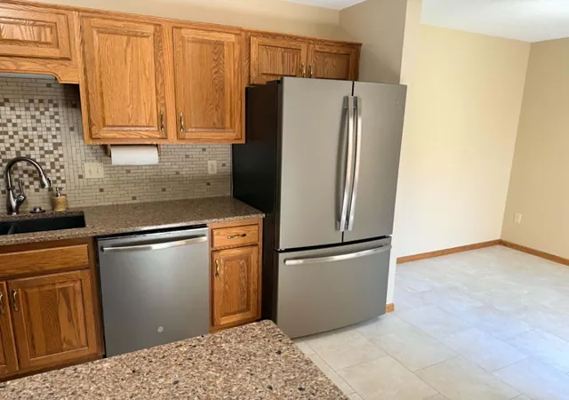 Photo 4 of Single family home for sale at 1512 S Franklin St, New Ulm, MN 56073 | MLS# 7150099 | Listing updated on 2026-09-26
