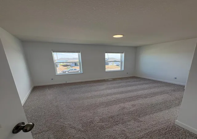 Photo 4 of Sale Pending at 21745 Rose Dr, Farmington, MN 55024 | MLS# 7150119 | Listing updated on 2026-09-24