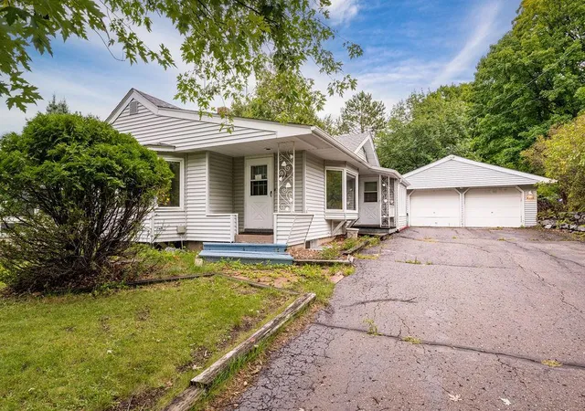 Single family home for sale at 4016 Allendale Ave, Duluth, MN 55803 | MLS# 7150129