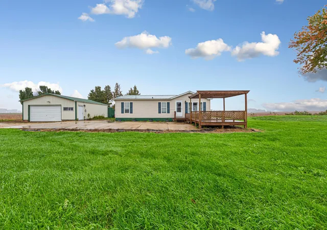 Photo 1 of Single family home for sale at 82090 State Hwy 251, Hollandale, MN 56045 | MLS# 7150163 | Listing updated on 2026-10-05