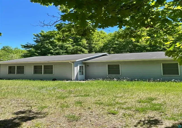 Photo 2 of Single family home for sale at 1788 Wolf Ridge Rd, Cloquet, MN 55720 | MLS# 7150169 | Listing updated on 2026-09-30