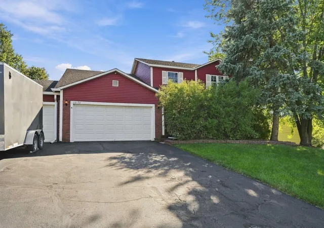 Photo 2 of Single family home for sale at 14130 Dearborn Path, Rosemount, MN 55068 | MLS# 7150171 | Listing updated on 2026-09-27
