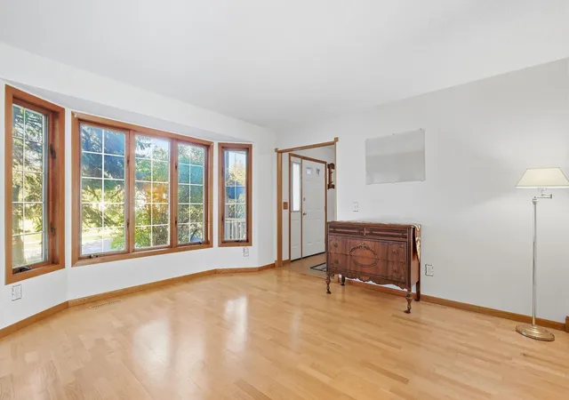 Photo 3 of Single family home for sale at 14130 Dearborn Path, Rosemount, MN 55068 | MLS# 7150171 | Listing updated on 2026-09-27