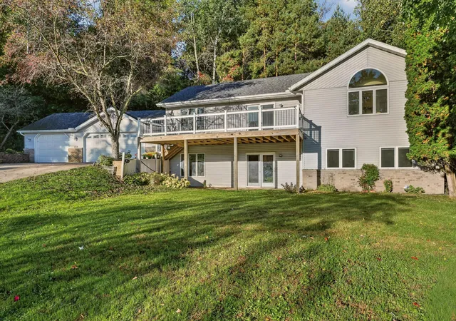 Photo 1 of Sale Pending at 1618 Park Rd, Saint Charles, MN 55972 | MLS# 7150180 | Listing updated on 2026-10-09