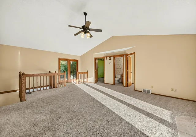 Photo 4 of Sale Pending at 1618 Park Rd, Saint Charles, MN 55972 | MLS# 7150180 | Listing updated on 2026-10-09