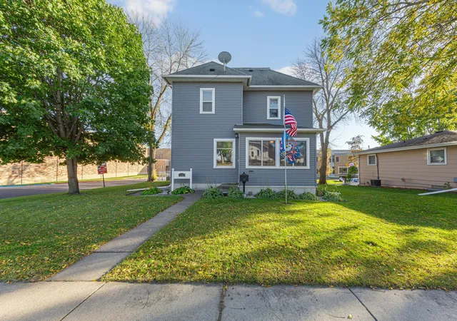 Photo 2 of Single family home for sale at 212 Boulevard Ave Ne, Montgomery, MN 56069 | MLS# 7150189 | Listing updated on 2026-10-23