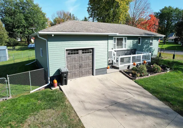 Photo 2 of Single family home for sale at 401 N Main St, Kiester, MN 56051 | MLS# 7150197 | Listing updated on 2026-10-27