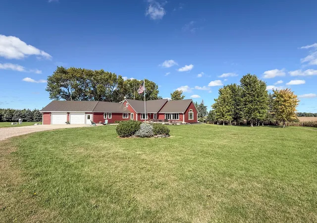 Photo 2 of Single family home for sale at 18522 15th Street Sw, Blomkest, MN 56216 | MLS# 7150220 | Listing updated on 2026-09-25