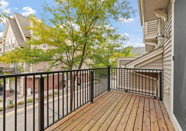 Photo 2 of Single family home for sale at 11212 Kinsley St, Eden Prairie, MN 55344 | MLS# 7150221 | Listing updated on 2026-10-07