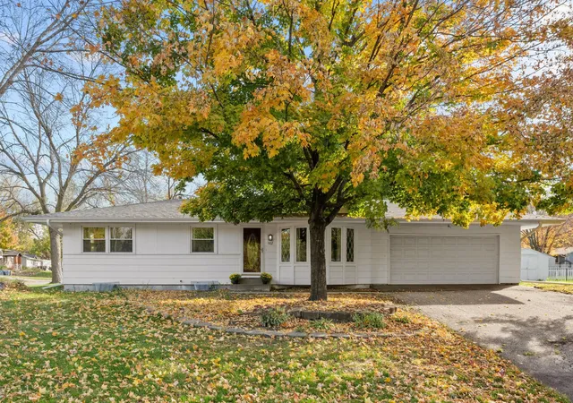 Photo 1 of Single family home for sale at 502 4th Avenue SW, Young America, MN 55397 | MLS# 7150223 | Listing updated on 2026-10-20