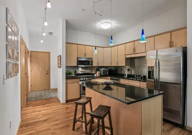 Listing Photo 5 - Condo for sale in building located at 270 4th St E, St. Paul, MN 55101 - Unit #207
