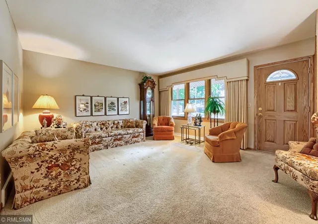 Photo 3 of Single family home for sale at 501 17th Street E, Hastings, MN 55033 | MLS# 7150226 | Listing updated on 2026-10-02