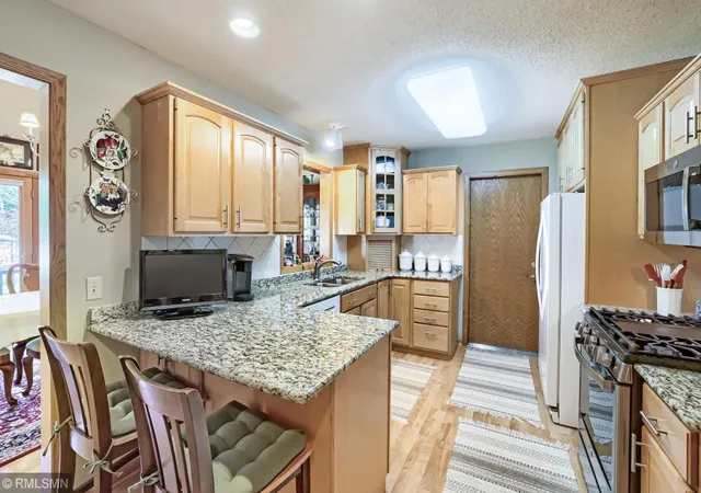 Photo 4 of Single family home for sale at 501 17th Street E, Hastings, MN 55033 | MLS# 7150226 | Listing updated on 2026-10-02