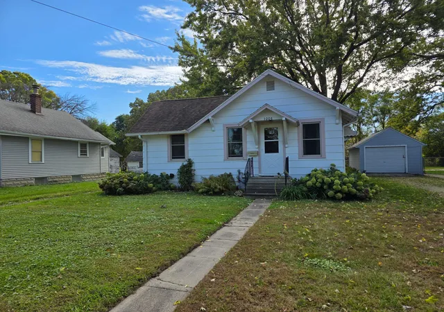 Photo 1 of Single family home for sale at 1008 15th Avenue Ne, Austin, MN 55912 | MLS# 7150227 | Listing updated on 2026-10-04