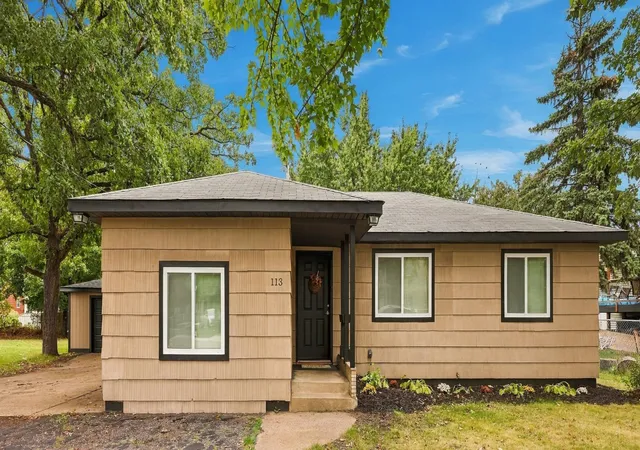 Photo 1 of Single family home for sale at 113 1st Street N, Waite Park, MN 56387 | MLS# 7150229 | Listing updated on 2026-10-09