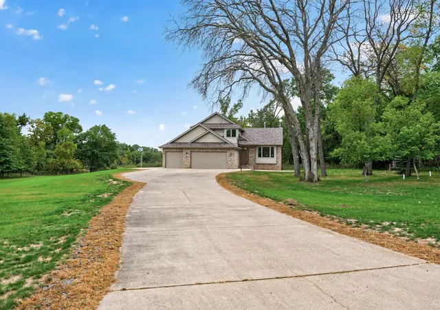 Photo 1 of Sale Pending at 20964 Beaver Dam Ct Ne, Cedar, MN 55011 | MLS# 7150231 | Listing updated on 2026-10-05