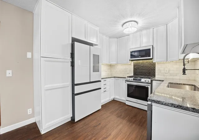 Photo 2 of Sale Pending at 2915 115th Lane Nw, Minneapolis, MN 55433 | MLS# 7150248 | Listing updated on 2026-10-22