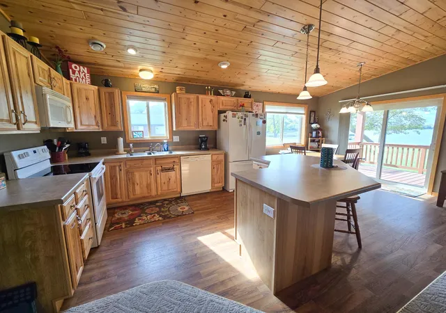 Photo 2 of Single family home for sale at 37871 Long Harbor Ln, Frazee, MN 56544 | MLS# 7150257 | Listing updated on 2026-10-05