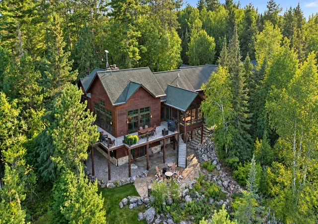 Photo 3 of Mansion for sale at 7454 Stone Ridge Rd, Orr, MN 55771 | MLS# 7150270 | Listing updated on 2026-09-25