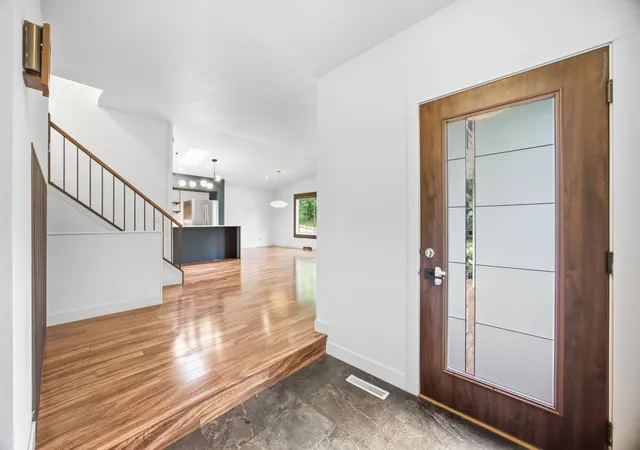 Photo 3 of Single family home for sale at 10280 Amsden Way, Eden Prairie, MN 55347 | MLS# 7150273 | Listing updated on 2026-10-03