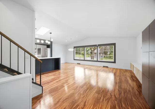 Photo 4 of Single family home for sale at 10280 Amsden Way, Eden Prairie, MN 55347 | MLS# 7150273 | Listing updated on 2026-10-03