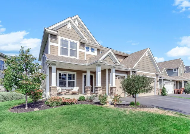Photo 3 of Single family home for sale at 4848 Ashton Curv, Saint Paul, MN 55129 | MLS# 7150289 | Listing updated on 2026-10-07