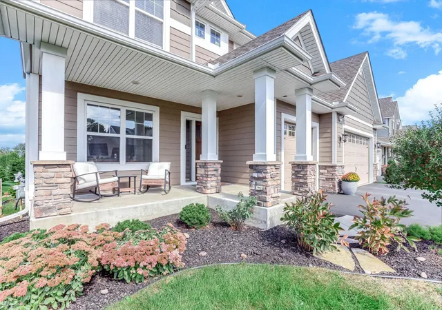 Photo 3 of Single family home for sale at 4848 Ashton Curv, Saint Paul, MN 55129 | MLS# 7150289 | Listing updated on 2026-10-07