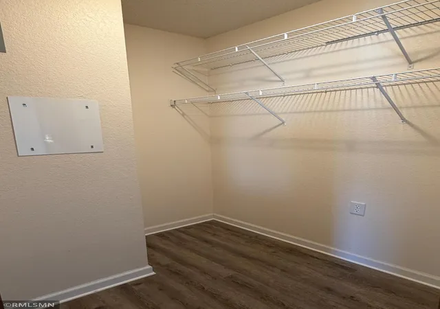 Listing Photo 5 - Condo for sale in building located at 12 6th St NE, Osseo, MN 55369 - Unit #225