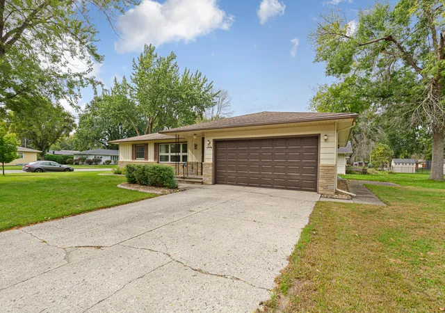 Photo 3 of Single family home for sale at 1530 Truman Ave, Owatonna, MN 55060 | MLS# 7150304 | Listing updated on 2026-10-16