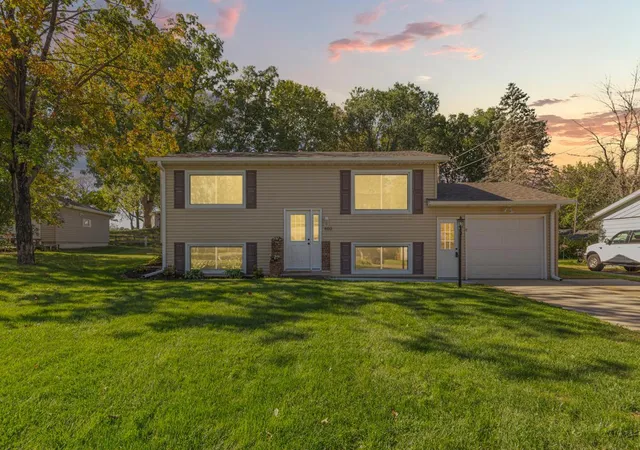 Photo 1 of Single family home for sale at 600 Ladonna Ln, Faribault, MN 55021 | MLS# 7150312 | Listing updated on 2026-09-29