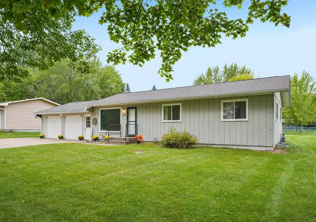 Photo 1 of Single family home for sale at 721 Bongey Dr, Menomonie, WI 54751 | MLS# 7150314 | Listing updated on 2026-09-30