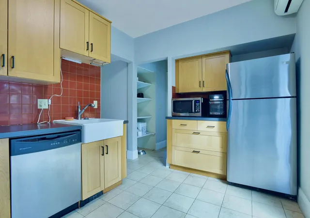 Photo 3 of Single family home for sale at 3905 Elliot Ave, Minneapolis, MN 55407 | MLS# 7150322 | Listing updated on 2026-10-07