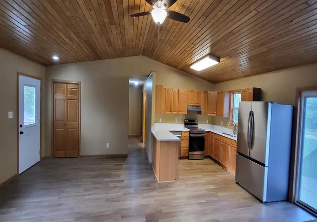 Photo 4 of Single family home for sale at 18462 Becker Line Rd, Park Rapids, MN 56470 | MLS# 7150326 | Listing updated on 2026-09-30