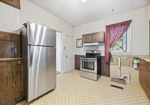 Photo 3 of Single family home for sale at 468 Main St, Winona, MN 55987 | MLS# 7150338 | Listing updated on 2026-09-26