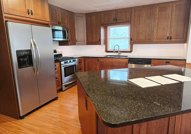 Photo 4 of Single family home for sale at 3306 11th Street NE, Austin, MN 55912 | MLS# 7150339 | Listing updated on 2026-09-29