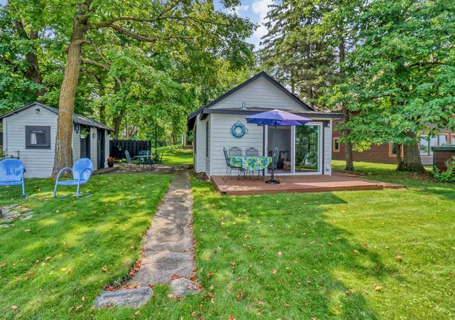 Photo 1 of Single family home for sale at 180 Shorewood Dr, Detroit Lakes, MN 56501 | MLS# 7150340 | Listing updated on 2026-09-28