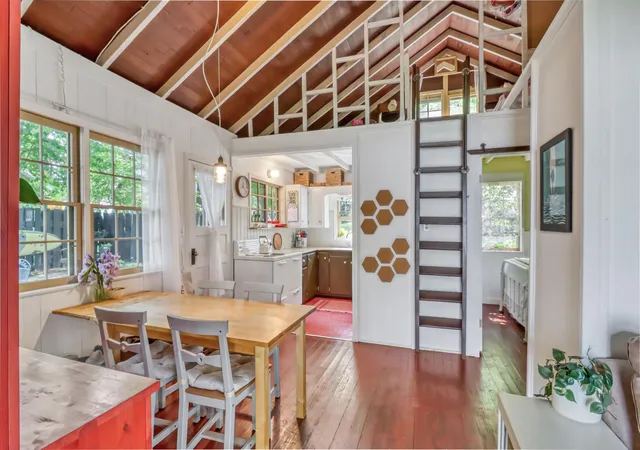 Photo 4 of Single family home for sale at 180 Shorewood Dr, Detroit Lakes, MN 56501 | MLS# 7150340 | Listing updated on 2026-09-28