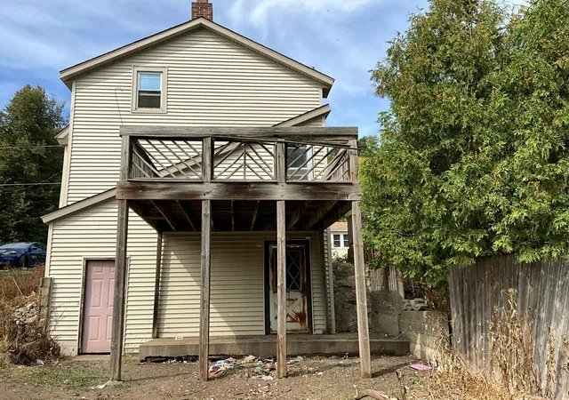 Photo 4 of Single family home for sale at 243 E 4th Street, Red Wing, MN 55066 | MLS# 7150355 | Listing updated on 2026-09-26
