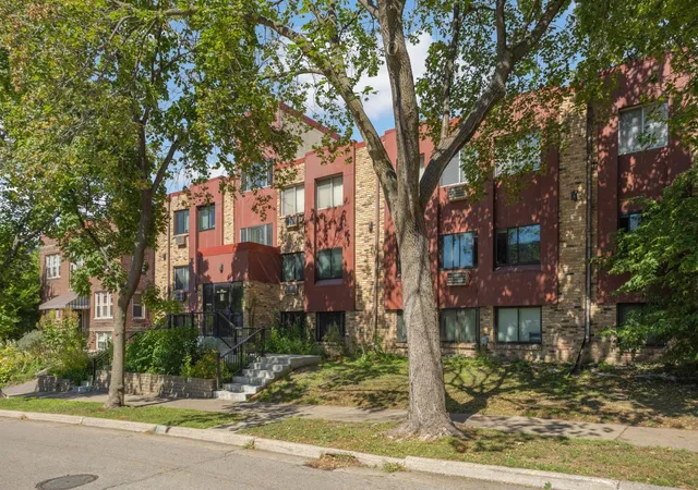 Photo 1 of Condo for sale at 520 Ridgewood Ave #102, Minneapolis, MN 55403 | MLS# 7150379 | Listing updated on 2026-09-29